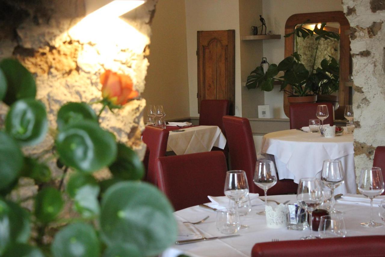 Logis Hotel & Restaurant - Le Manoir De Sauvegrain Saint-Lambert  Esterno foto