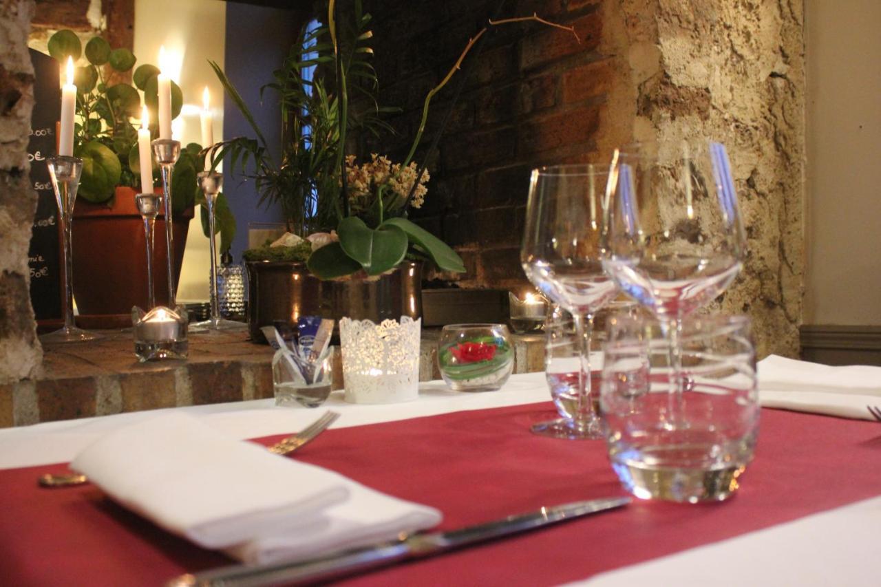 Logis Hotel & Restaurant - Le Manoir De Sauvegrain Saint-Lambert  Esterno foto