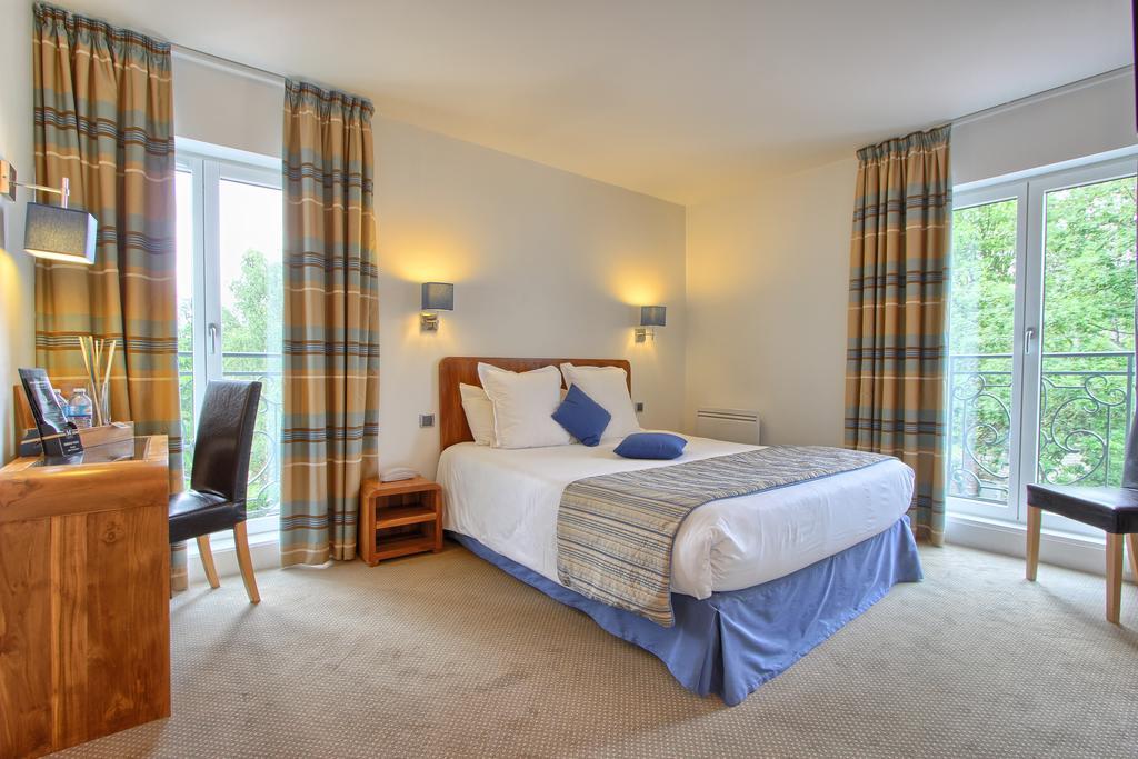 Logis Hotel & Restaurant - Le Manoir De Sauvegrain Saint-Lambert  Esterno foto