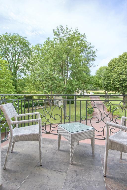 Logis Hotel & Restaurant - Le Manoir De Sauvegrain Saint-Lambert  Esterno foto