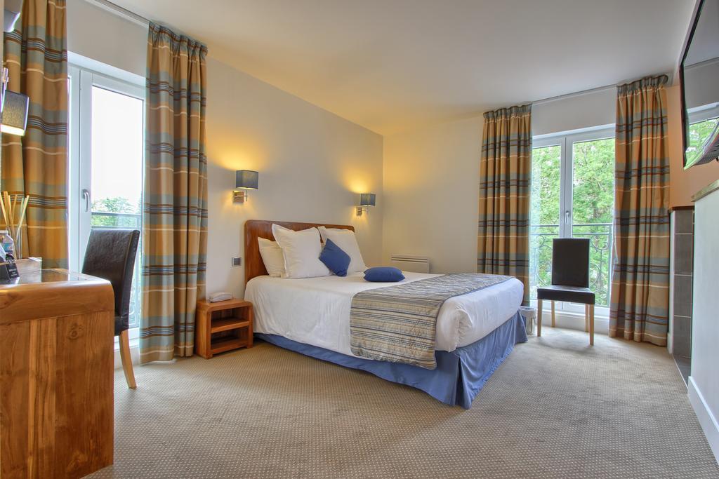 Logis Hotel & Restaurant - Le Manoir De Sauvegrain Saint-Lambert  Esterno foto