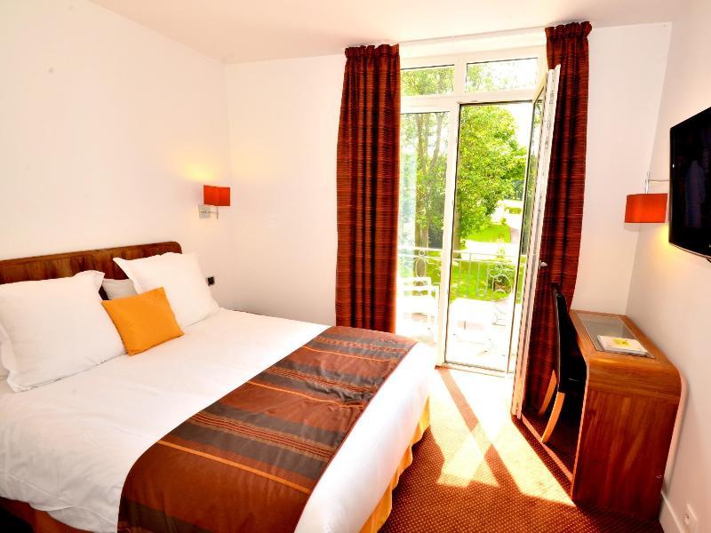 Logis Hotel & Restaurant - Le Manoir De Sauvegrain Saint-Lambert  Esterno foto